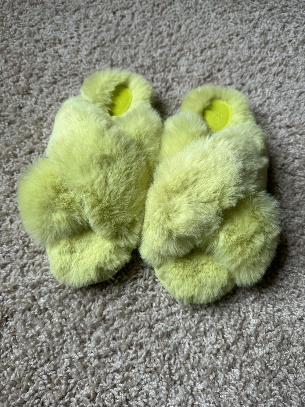 Kids fluffy slippers